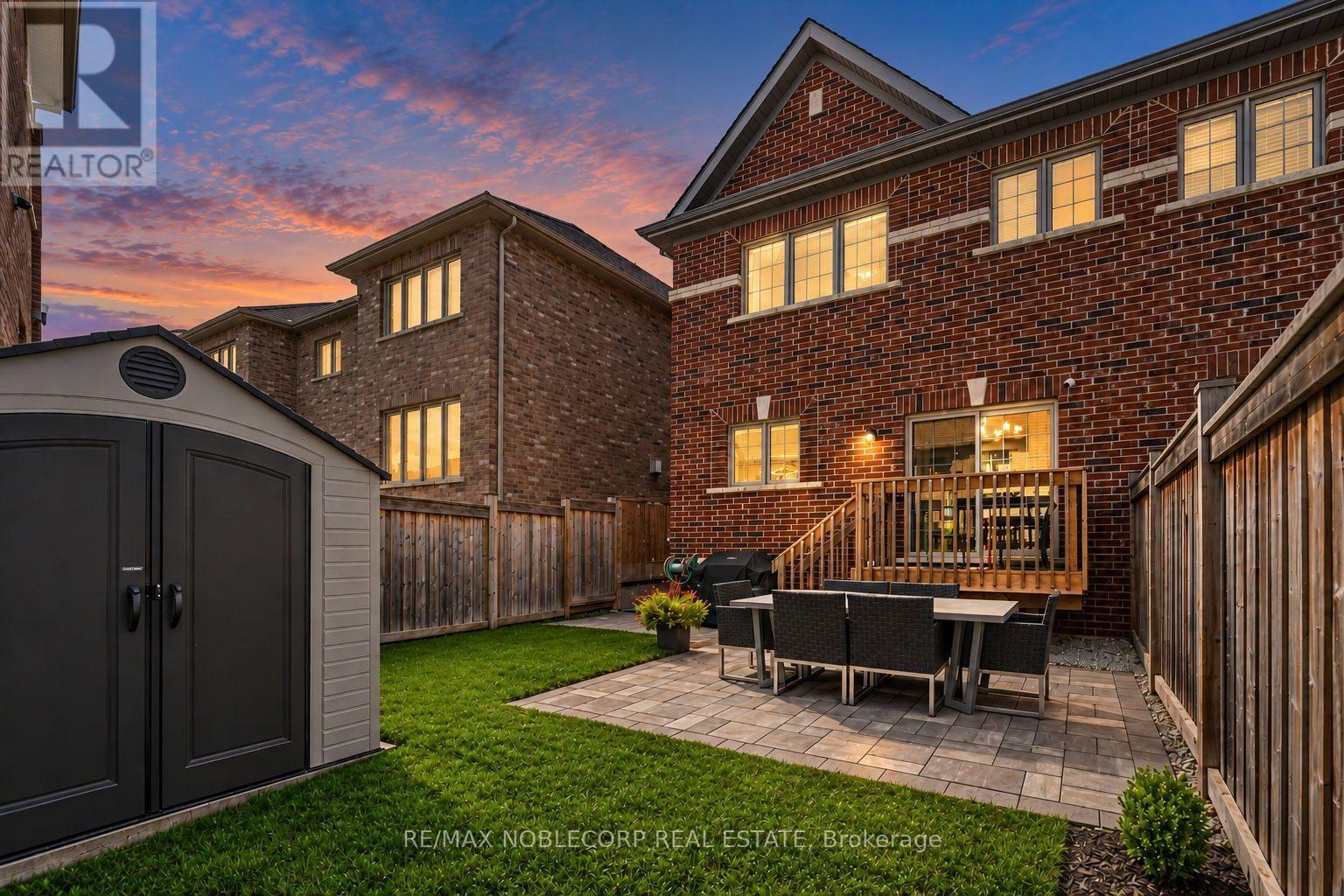 619 Sweetwater Crescent, Newmarket, Ontario  L3X 0H5 - Photo 27 - N13833900