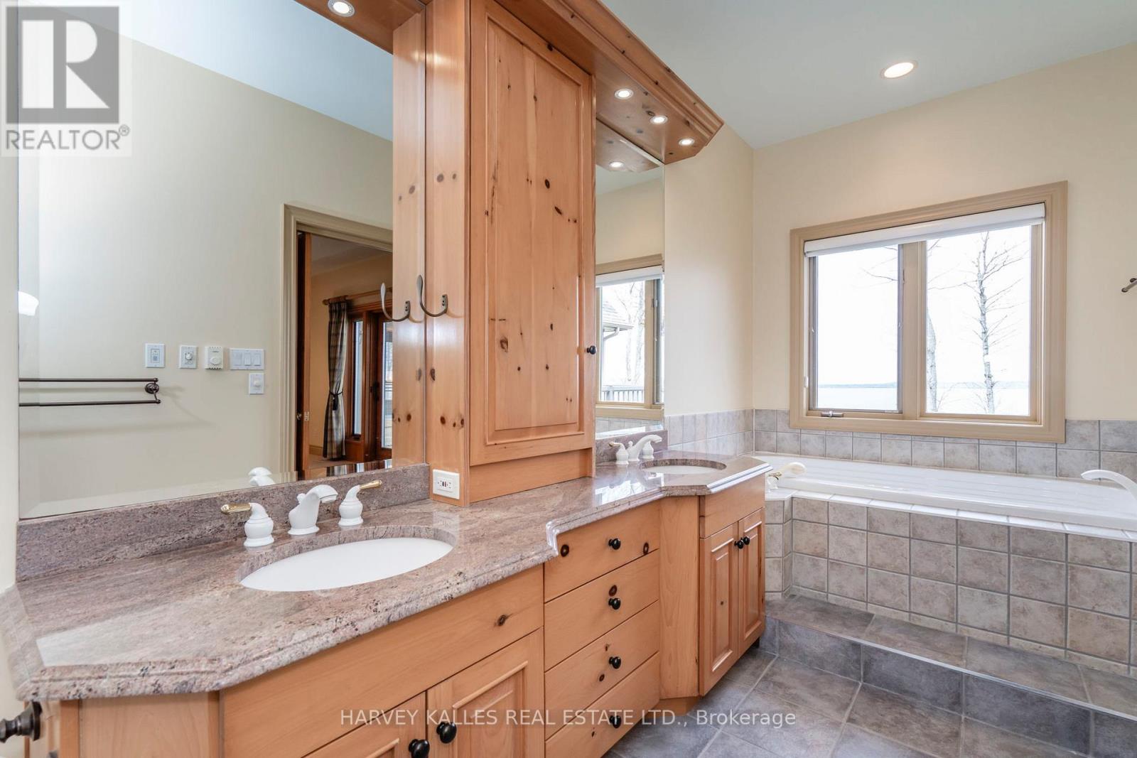 20 Nippissing Ridge Road, Tiny, Ontario  L9M 0T8 - Photo 25 - S13091276