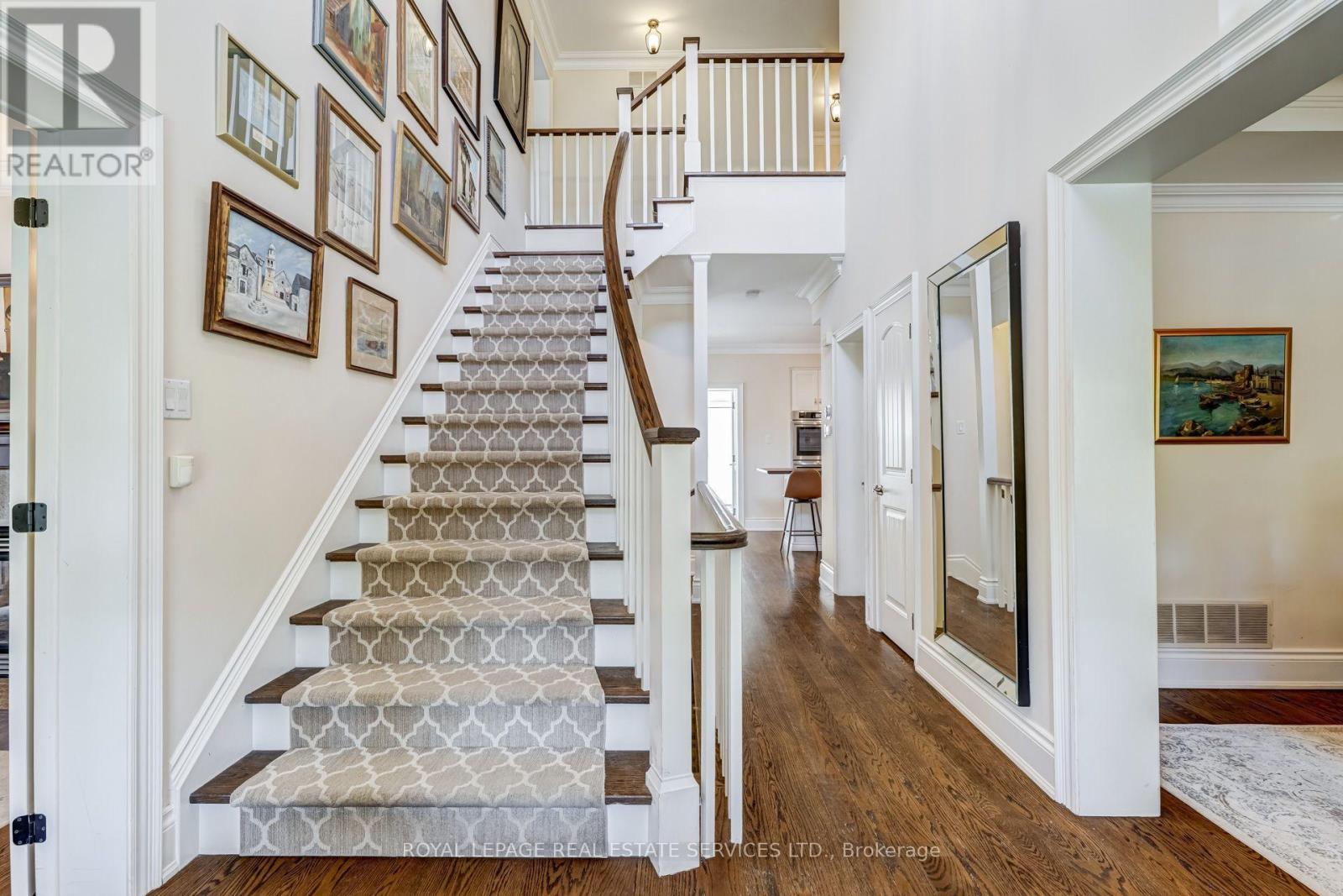 2305 Belyea Street, Oakville, Ontario  L6L 1N7 - Photo 2 - W13833910