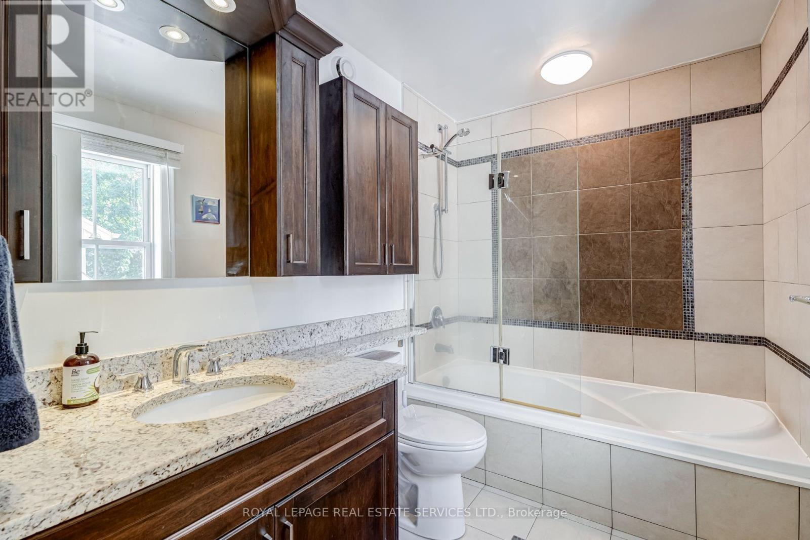 2305 Belyea Street, Oakville, Ontario  L6L 1N7 - Photo 31 - W13833910