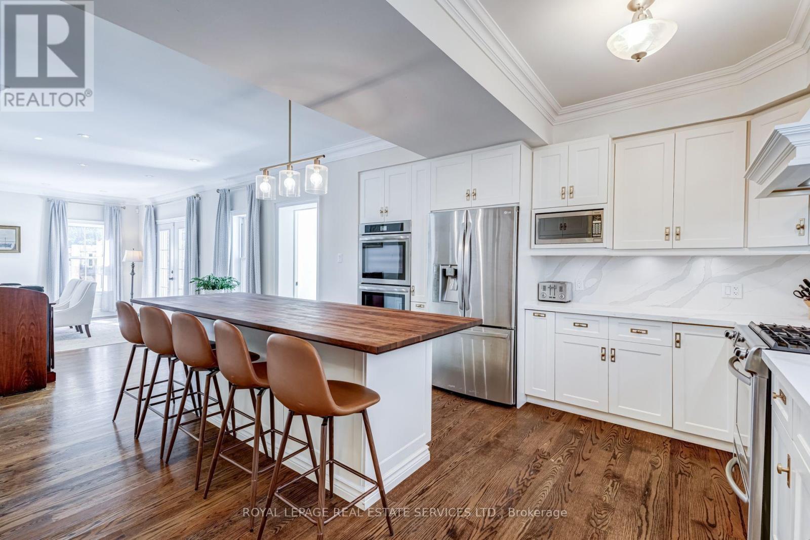 2305 Belyea Street, Oakville, Ontario  L6L 1N7 - Photo 6 - W13833910
