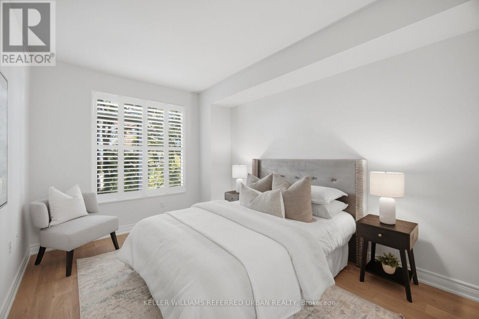 210 - 10 Old Mill Trail, Toronto, Ontario  M8X 2Y9 - Photo 21 - W13833680