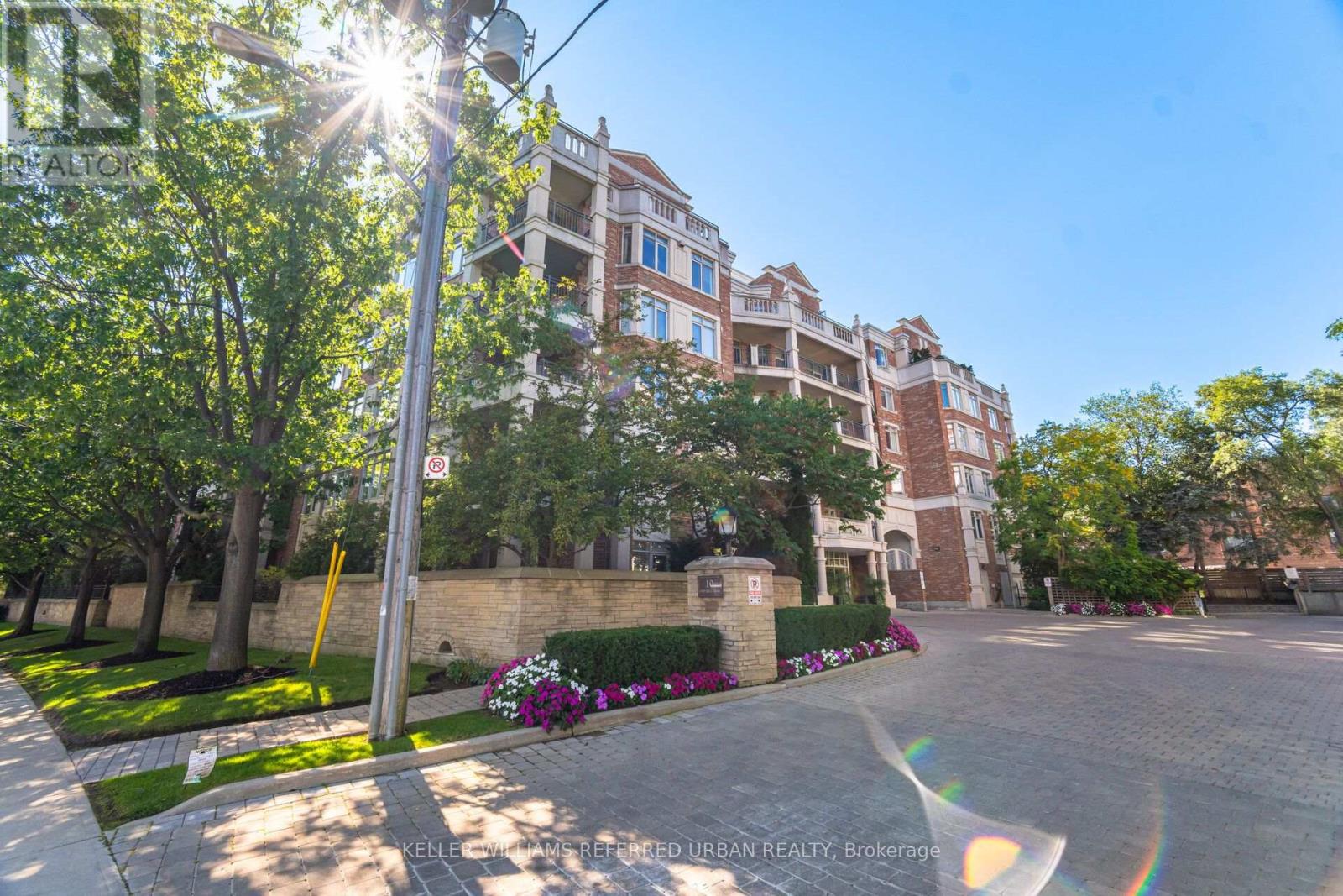 210 - 10 Old Mill Trail, Toronto, Ontario  M8X 2Y9 - Photo 41 - W13833680