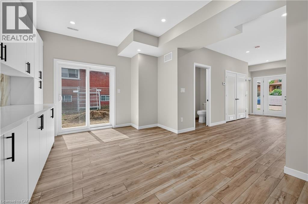 17 Victor Boulevard Unit# R, Hamilton, Ontario  L9A 2V3 - Photo 23 - 40866895