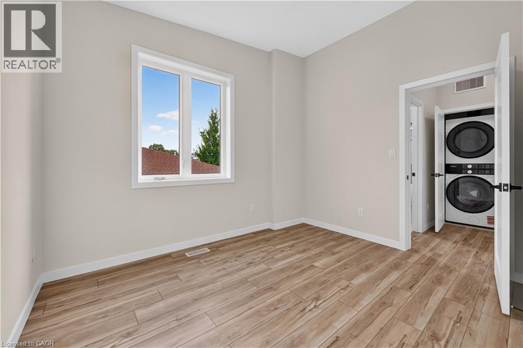 17 Victor Boulevard Unit# R, Hamilton, Ontario  L9A 2V3 - Photo 35 - 40866895