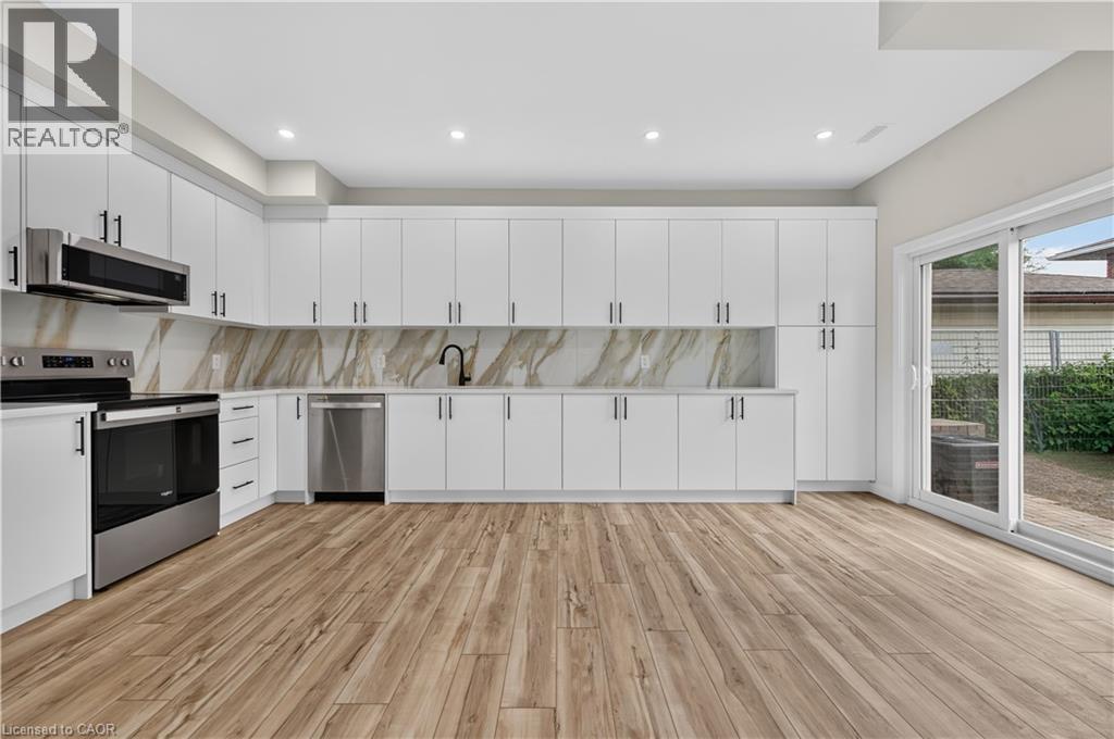 17 Victor Boulevard Unit# R, Hamilton, Ontario  L9A 2V3 - Photo 6 - 40866895