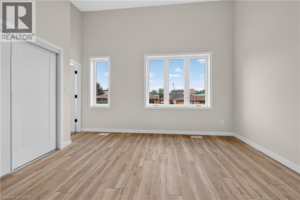 17 Victor Boulevard Unit# R, Hamilton, Ontario  L9A 2V3 - Photo 8 - 40866895