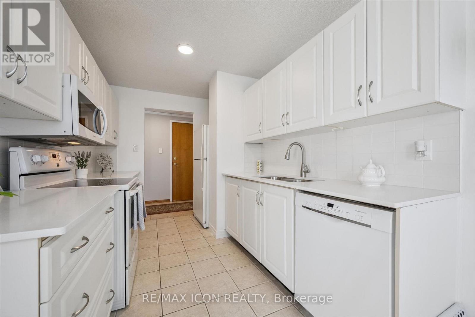 311 - 55 Blue Springs Drive, Waterloo, Ontario  N2J 4T3 - Photo 4 - X13833824