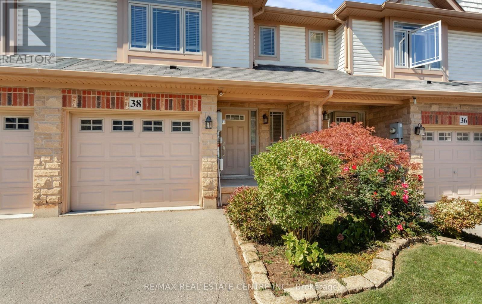 38 - 8 Hemlock Way, Grimsby, Ontario  L3M 0B5 - Photo 2 - X13833836