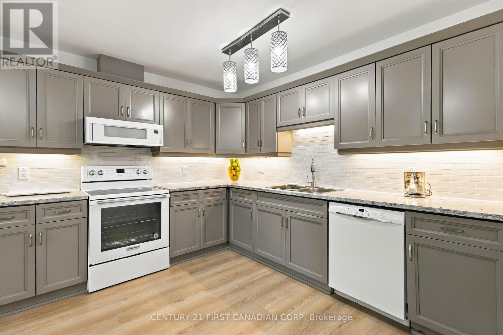 23 - 20 Kernohan Parkway, London South, Ontario  N6J 4Y3 - Photo 8 - X13833952
