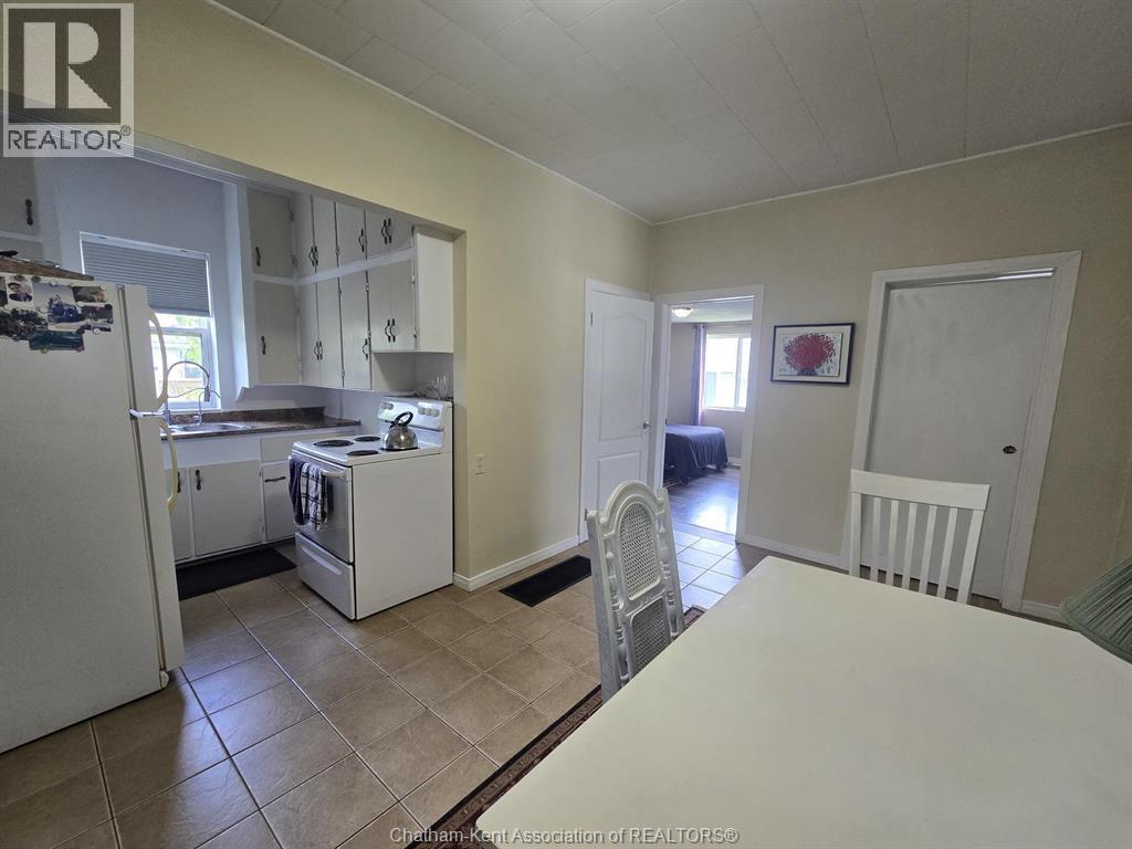 263 Delaware Avenue, Chatham, Ontario  N7L 2W7 - Photo 7 - 26023725