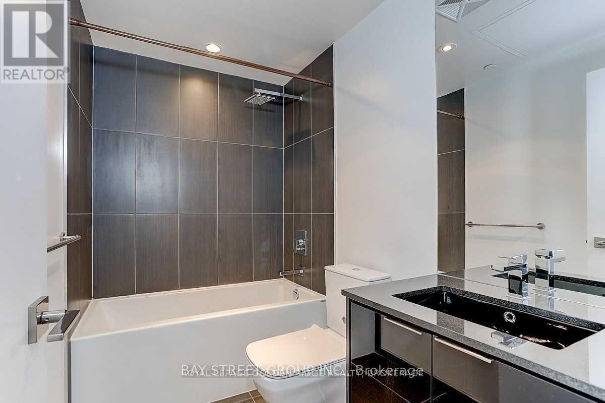 4209 - 70 Temperance Street, Toronto, Ontario  M5H 0B1 - Photo 14 - C13834024