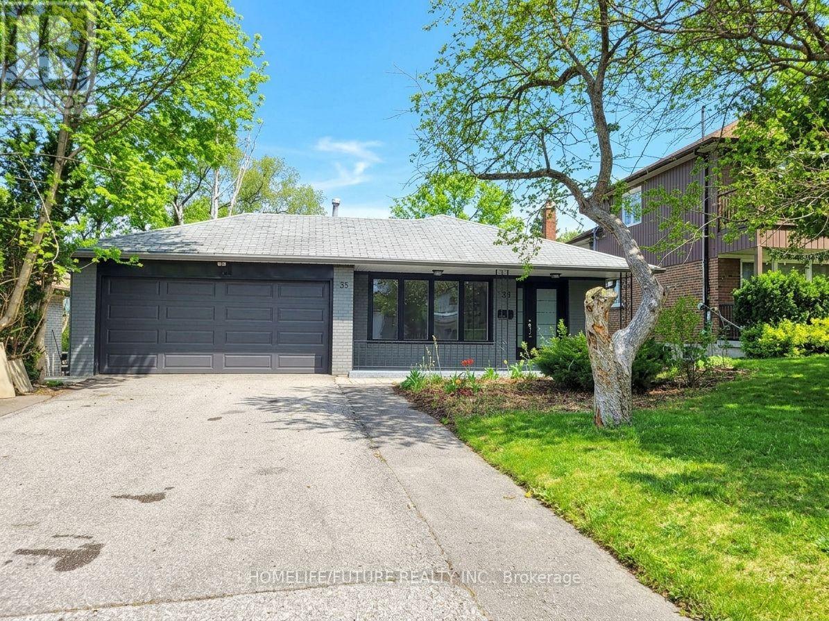 BSMT - 33 OLDBOROUGH CIRCLE, Toronto, Ontario