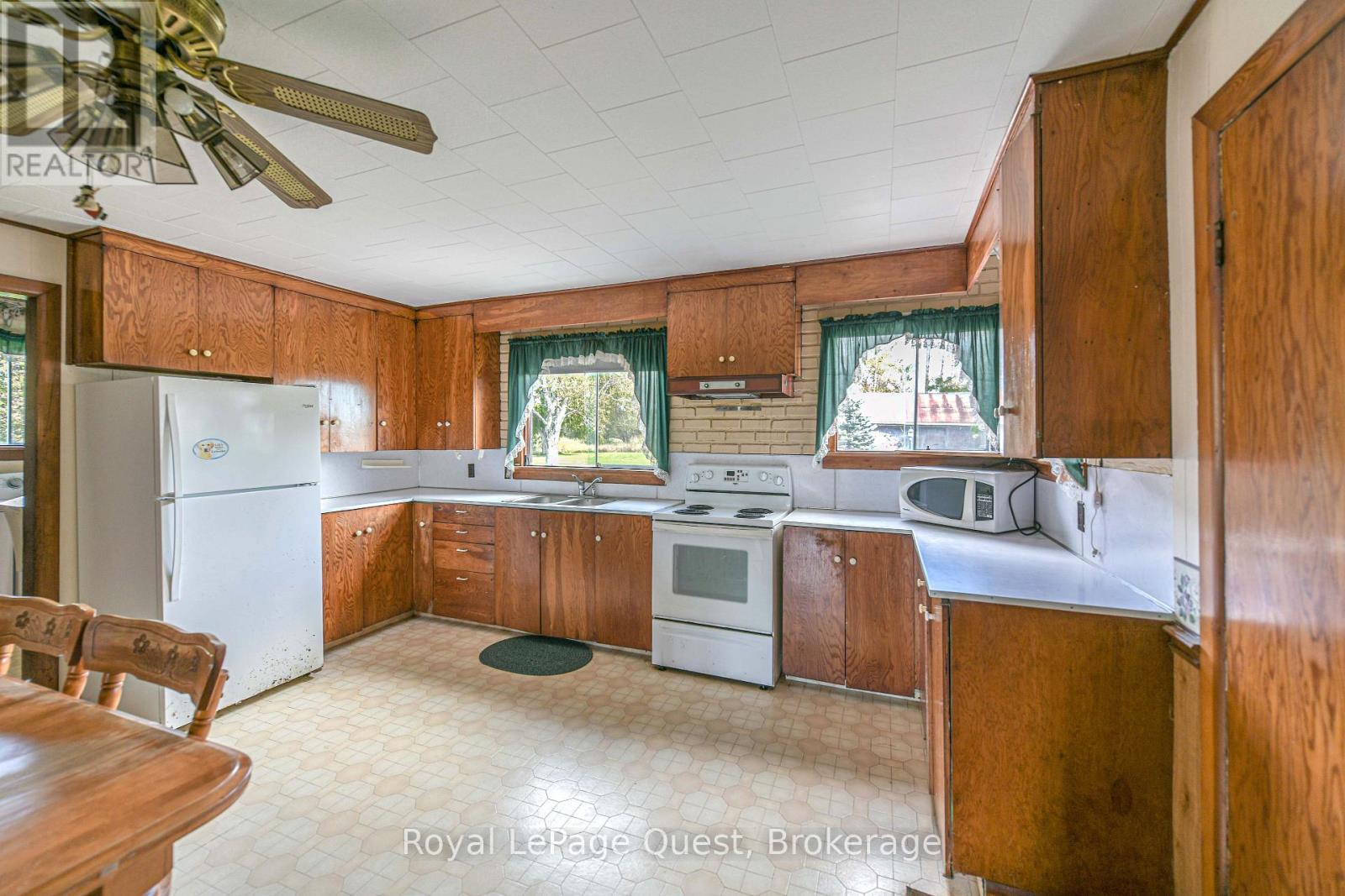 2750 Fairgrounds Road, Ramara, Ontario  L0K 2B0 - Photo 17 - S13833926