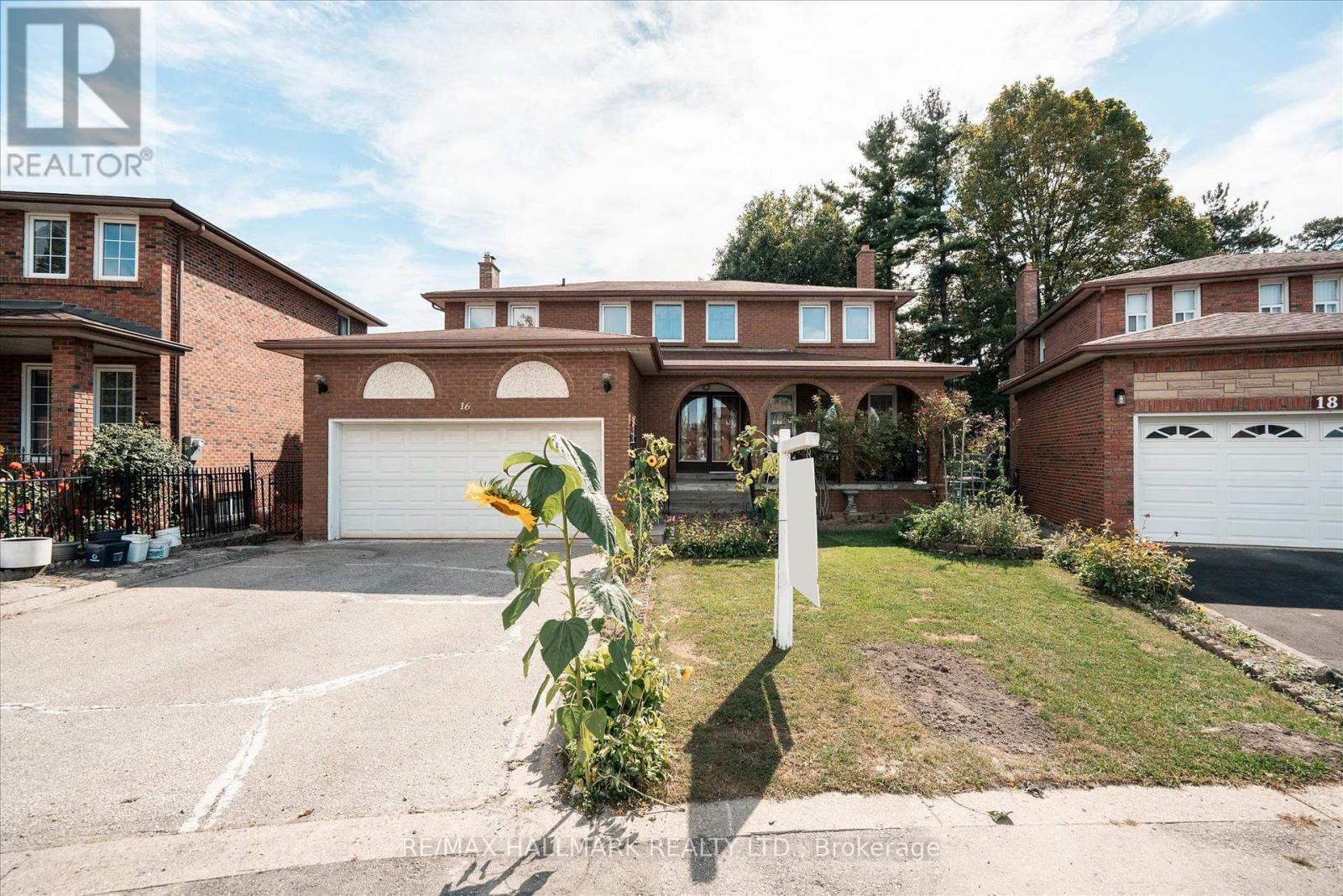 16 ASCOLDA BOULEVARD, Toronto, Ontario