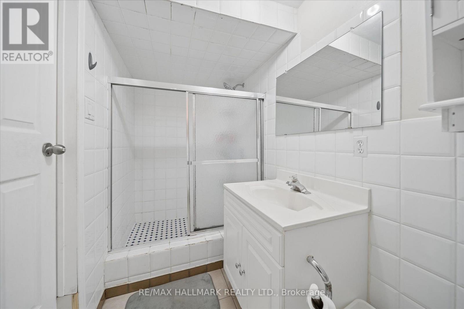 16 Ascolda Boulevard, Toronto, Ontario  M1J 2N7 - Photo 37 - E13833960