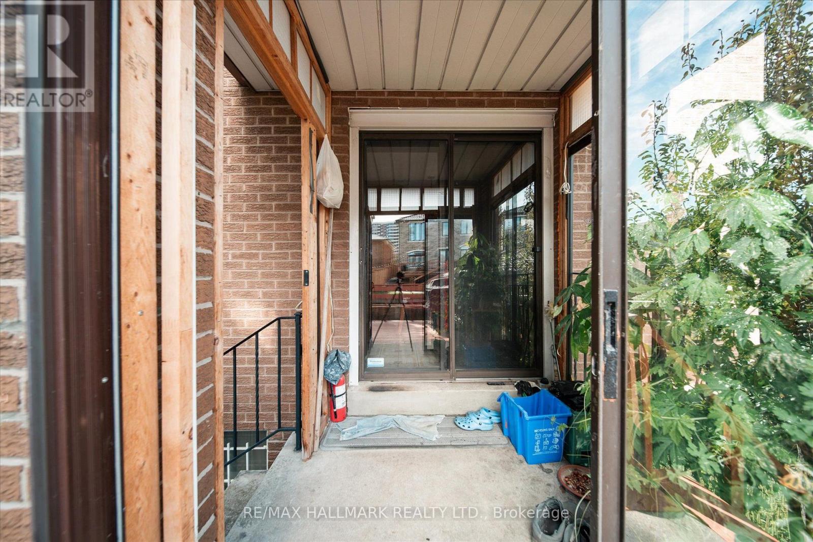 16 Ascolda Boulevard, Toronto, Ontario  M1J 2N7 - Photo 38 - E13833960