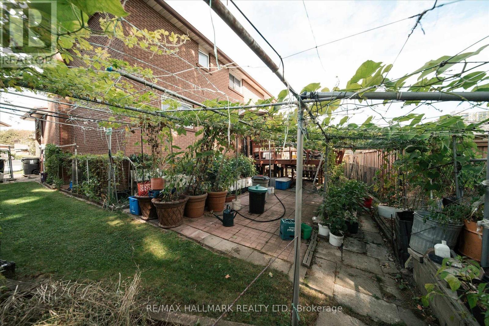 16 Ascolda Boulevard, Toronto, Ontario  M1J 2N7 - Photo 45 - E13833960