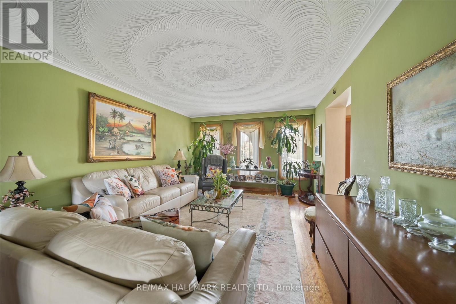 16 Ascolda Boulevard, Toronto, Ontario  M1J 2N7 - Photo 8 - E13833960