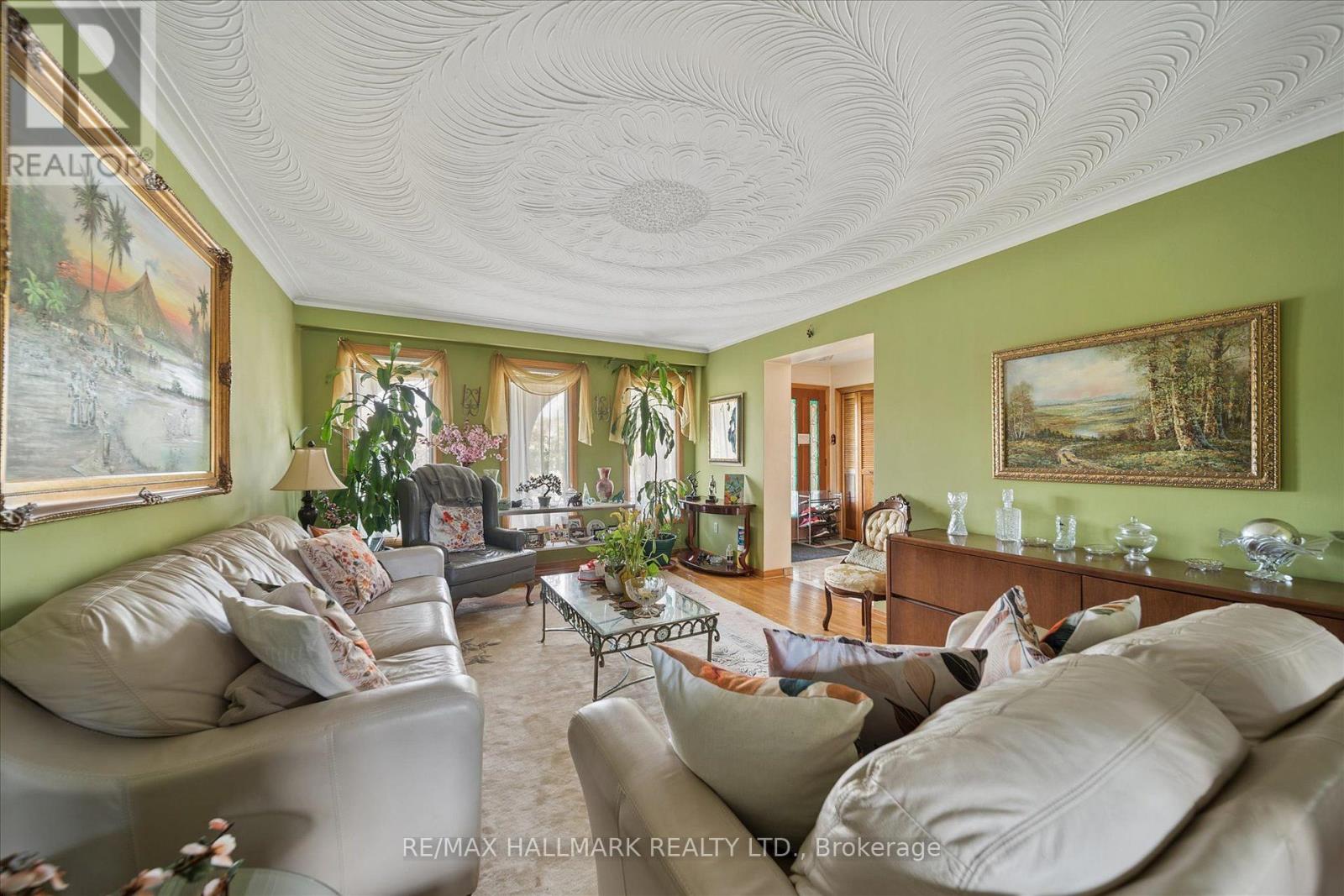 16 Ascolda Boulevard, Toronto, Ontario  M1J 2N7 - Photo 9 - E13833960