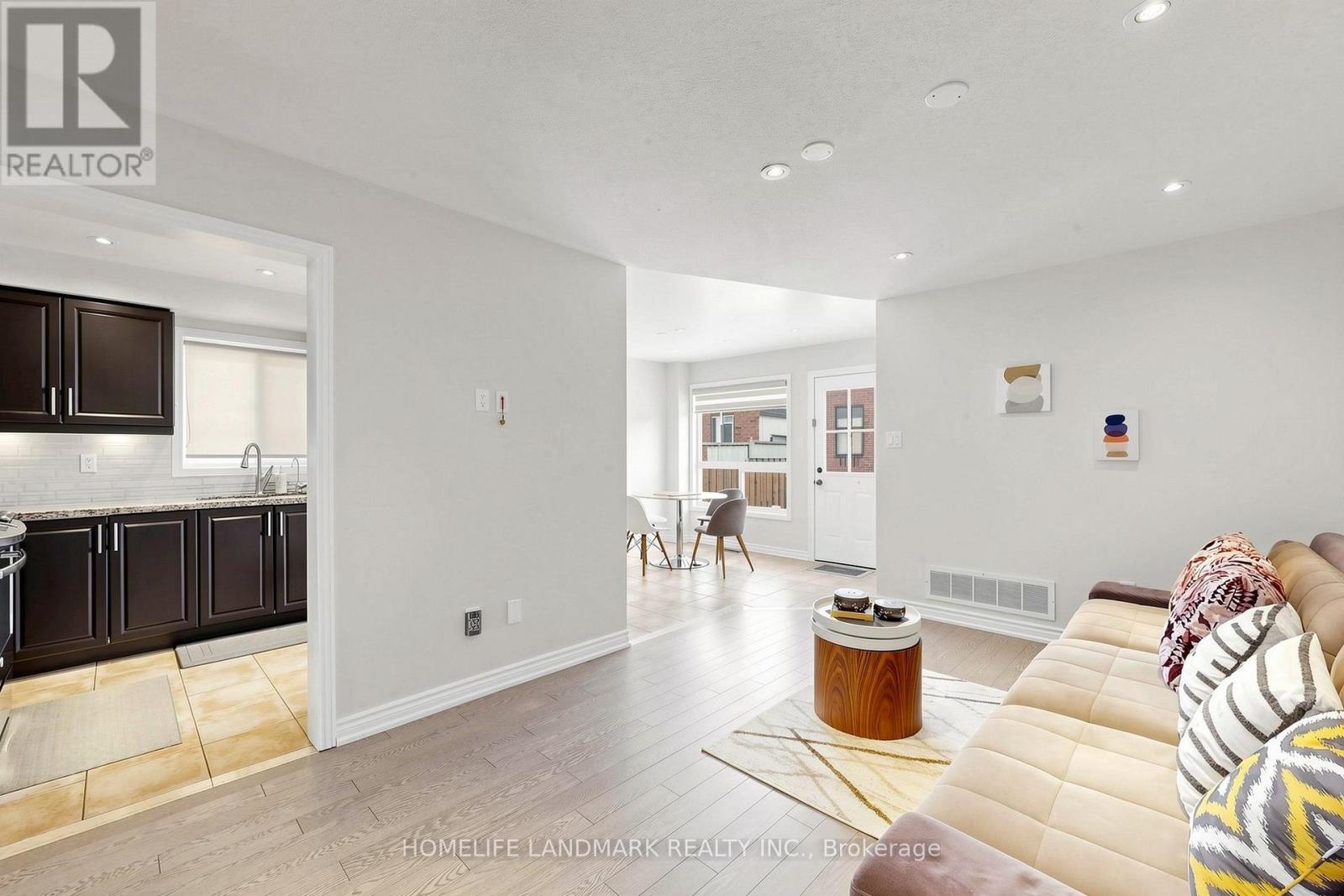 247 Mingay Avenue, Markham (Wismer), Ontario  L6E 1J1 - Photo 12 - N13834006