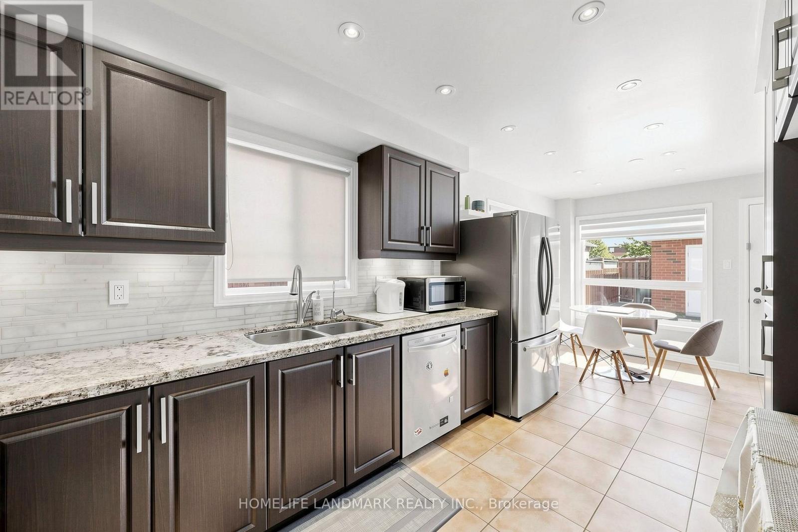 247 Mingay Avenue, Markham (Wismer), Ontario  L6E 1J1 - Photo 14 - N13834006