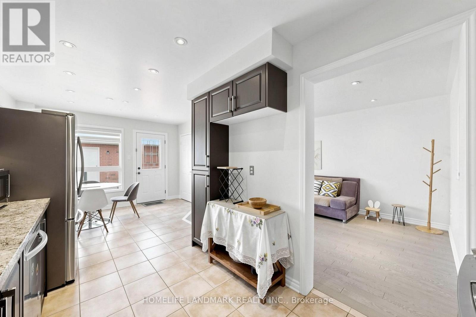 247 Mingay Avenue, Markham (Wismer), Ontario  L6E 1J1 - Photo 15 - N13834006