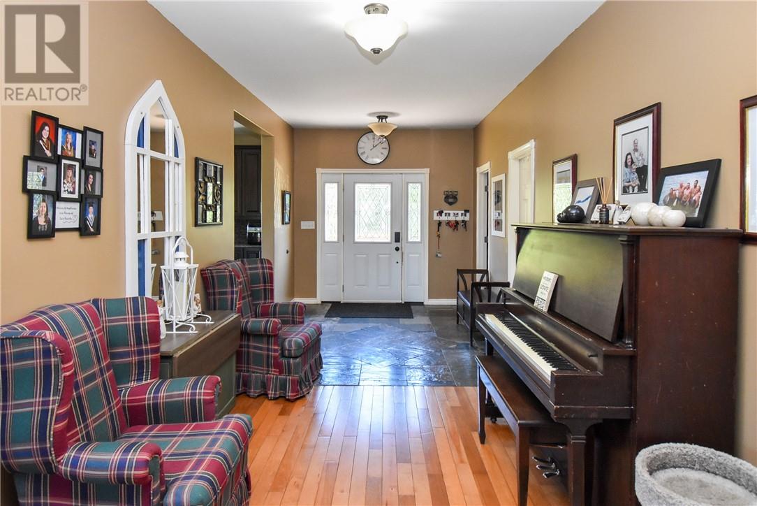 110 Armstrong Road, Coniston, Ontario  P0M 1M0 - Photo 15 - 2130642