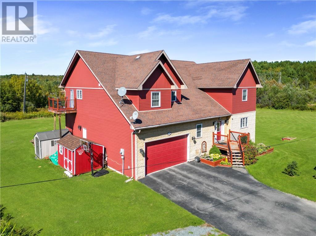 110 Armstrong Road, Coniston, Ontario  P0M 1M0 - Photo 2 - 2130642