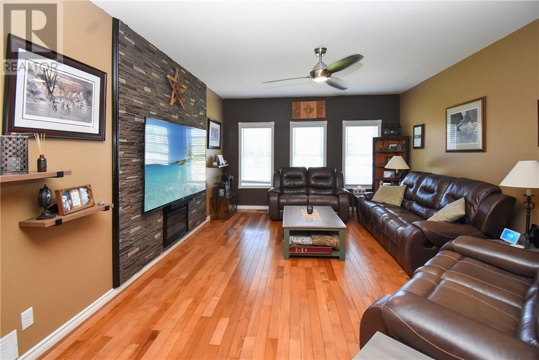 110 Armstrong Road, Coniston, Ontario  P0M 1M0 - Photo 22 - 2130642