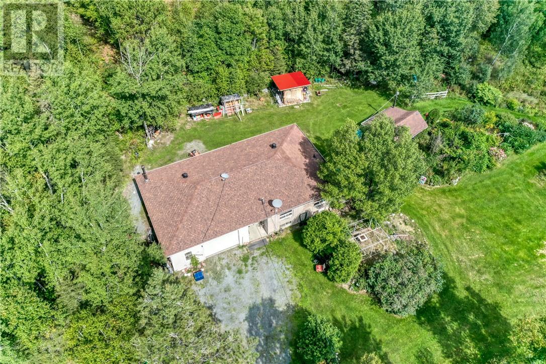 896 Red Deer Lake Road N, Wahnapitae, Ontario  P0M 3C0 - Photo 4 - 2130641