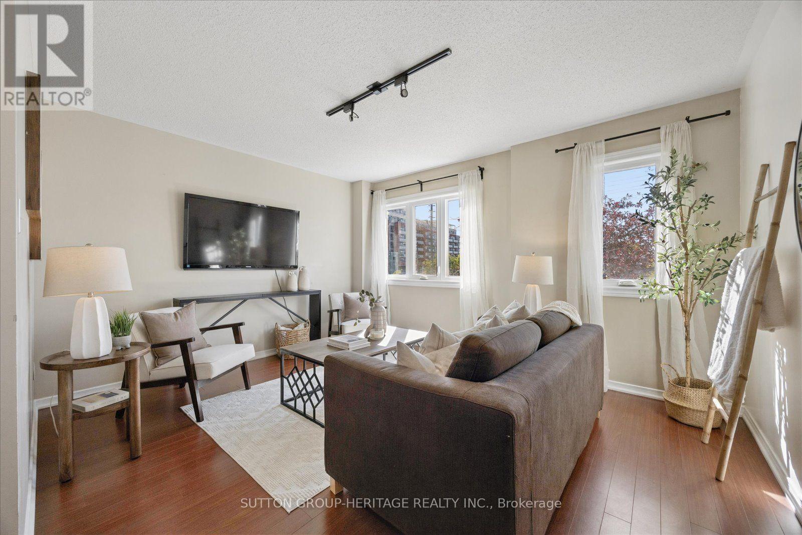 8915 Yonge Street, Richmond Hill, Ontario  L4C 0L5 - Photo 17 - N13819072