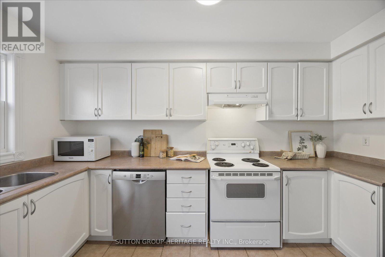 8915 Yonge Street, Richmond Hill, Ontario  L4C 0L5 - Photo 12 - N13819072