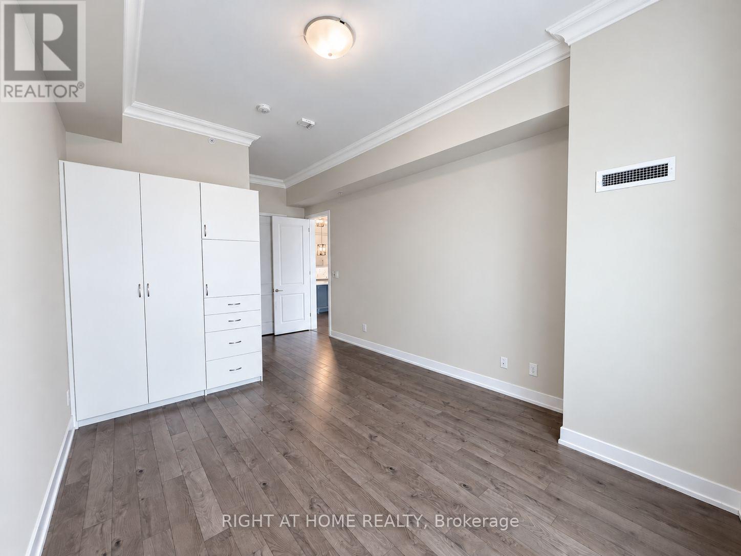 519 - 150 Oak Park Boulevard, Oakville, Ontario  L6H 0E7 - Photo 24 - W13833944