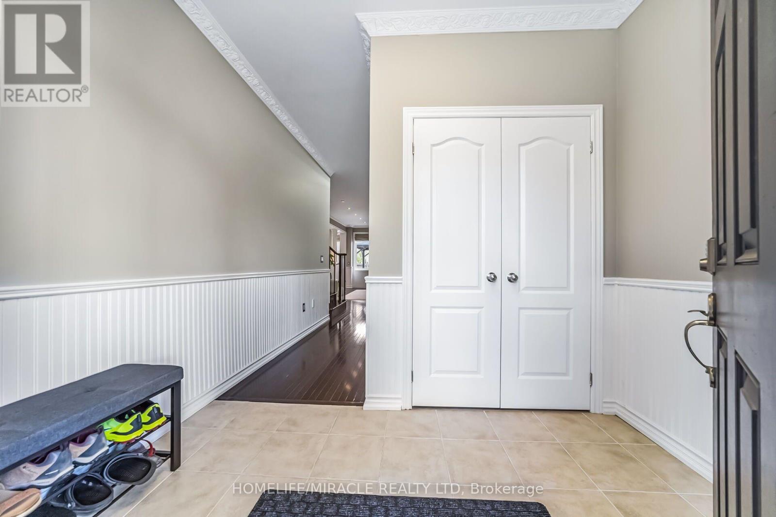 3 Losino Street, Caledon, Ontario  L7C 3N2 - Photo 4 - W13833894