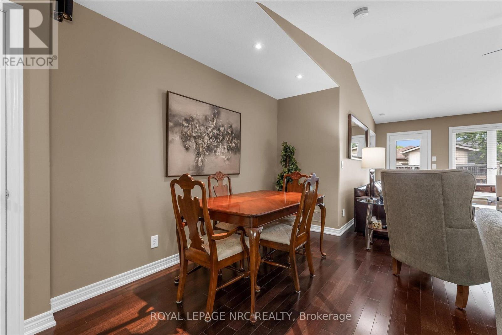23 - 70 Elmwood Avenue, Welland, Ontario  L3C 0C1 - Photo 11 - X13834088