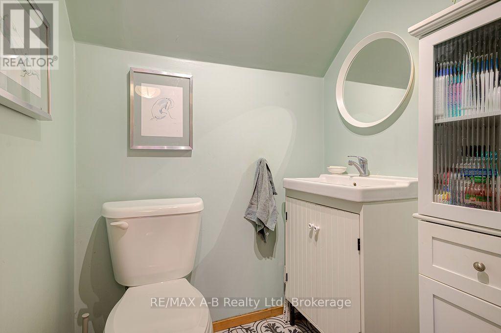 54 Mcnab Street S, Stratford, Ontario  N5A 1Z2 - Photo 30 - X13833574