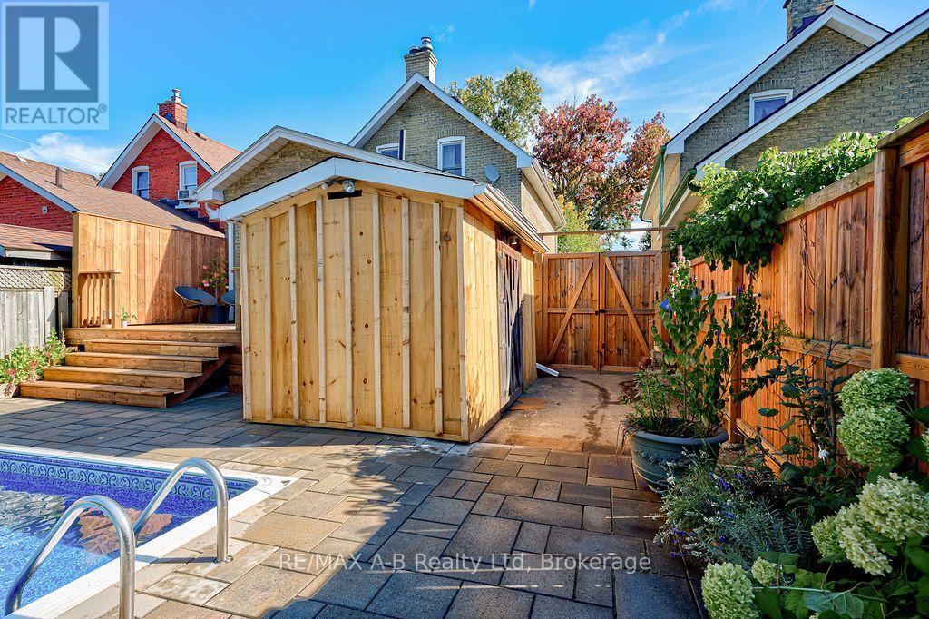 54 Mcnab Street S, Stratford, Ontario  N5A 1Z2 - Photo 36 - X13833574
