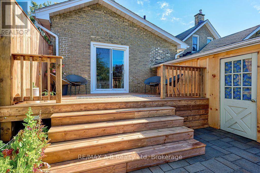 54 Mcnab Street S, Stratford, Ontario  N5A 1Z2 - Photo 38 - X13833574