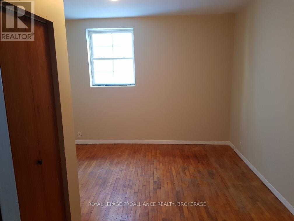 27 Stephen Street, Kingston, Ontario  K7K 2C2 - Photo 11 - X13815502