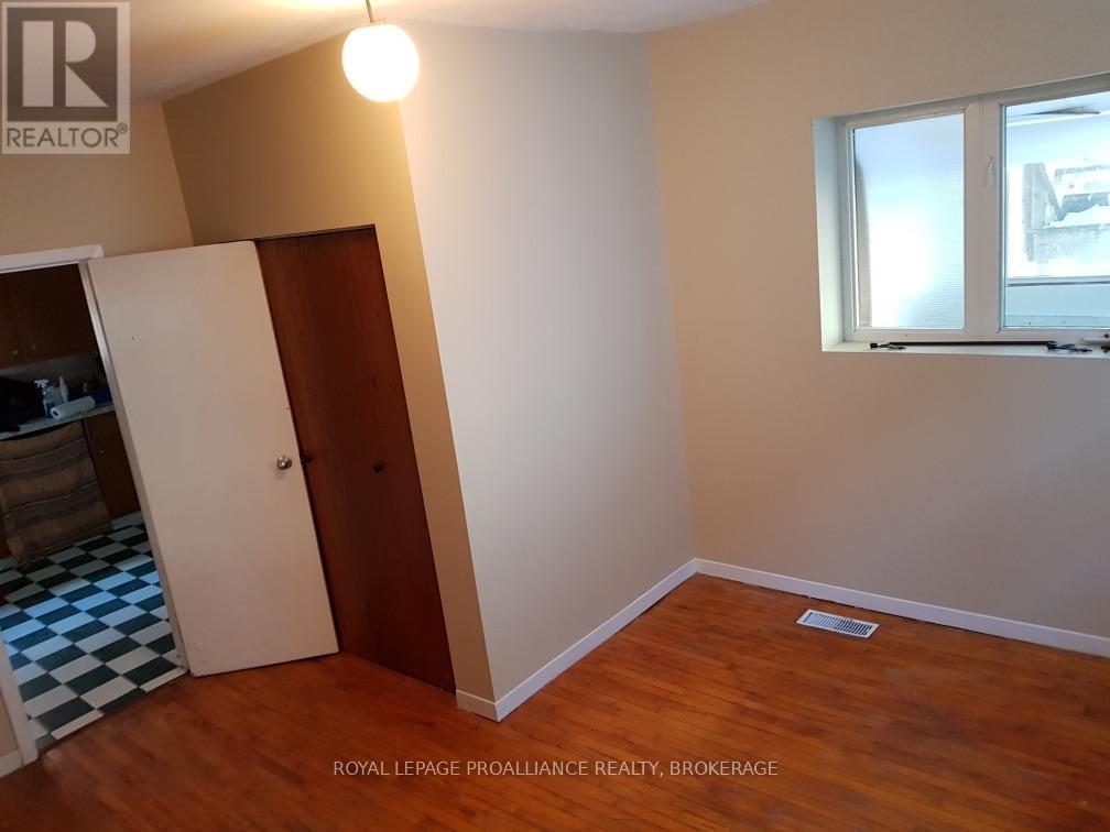 27 Stephen Street, Kingston, Ontario  K7K 2C2 - Photo 12 - X13815502