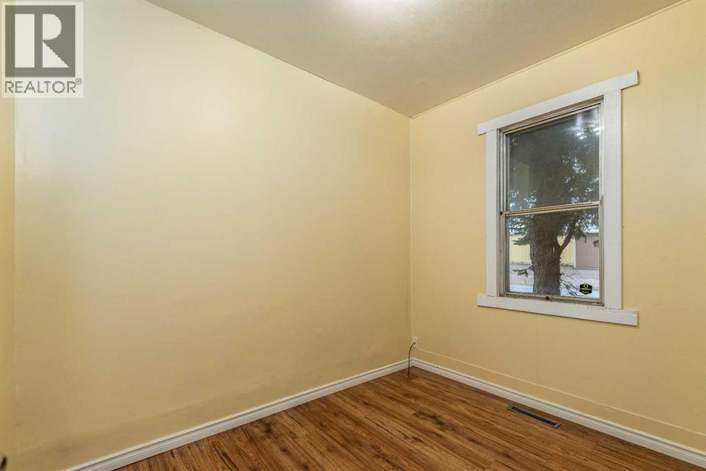 83 2 Street E, Lashburn, Saskatchewan  S0M 1H0 - Photo 12 - A2343649