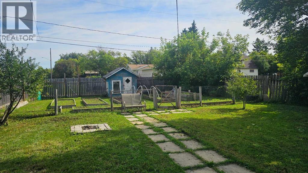 83 2 Street E, Lashburn, Saskatchewan  S0M 1H0 - Photo 31 - A2343649