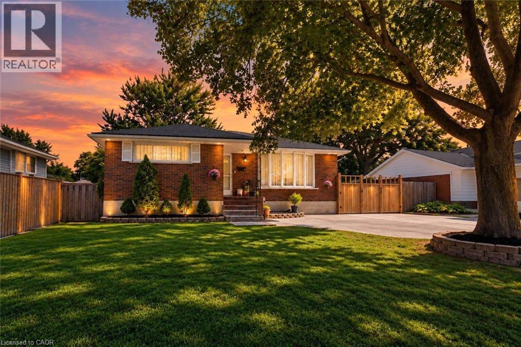 33 BELLINGHAM Drive, Hamilton, Ontario