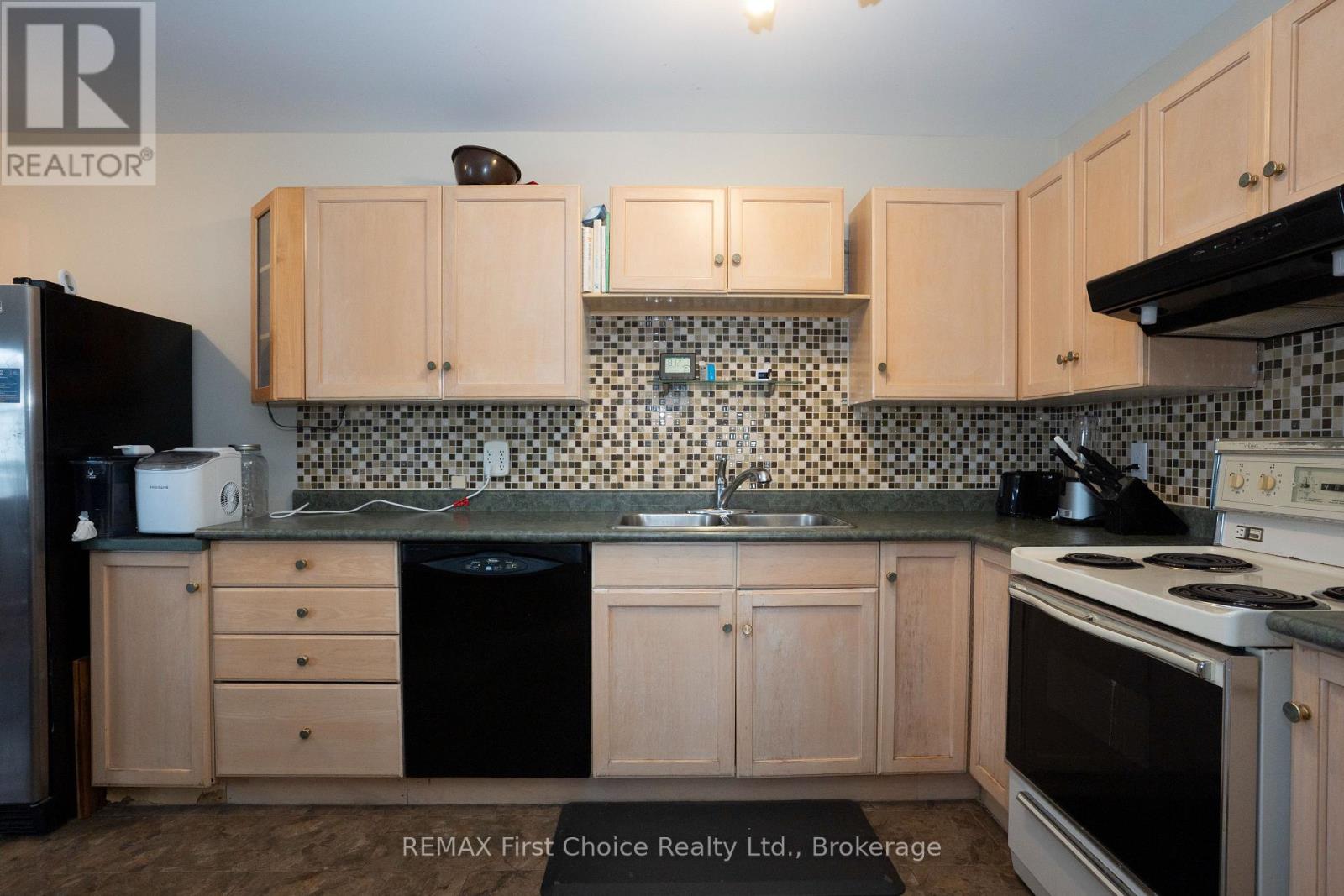 467 James Street N, Thunder Bay, Ontario  P7C 4T3 - Photo 4 - X13830584