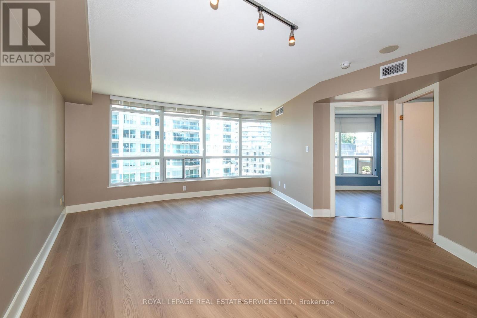 707 - 550 Queens Quay W, Toronto, Ontario  M5V 3M8 - Photo 4 - C13834142