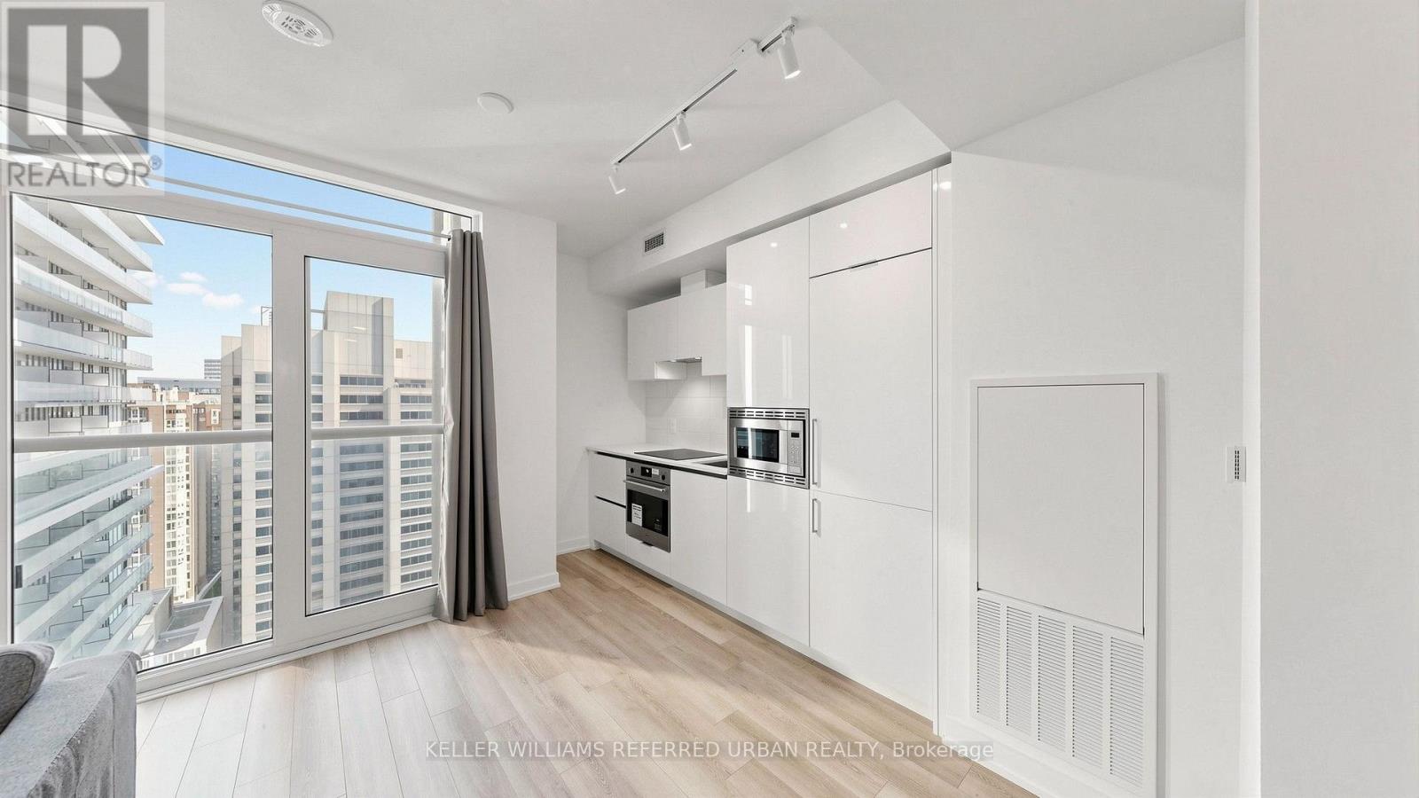 2403 - 238 Simcoe Street, Toronto (Kensington-Chinatown), Ontario  M5T 1T4 - Photo 10 - C13834150