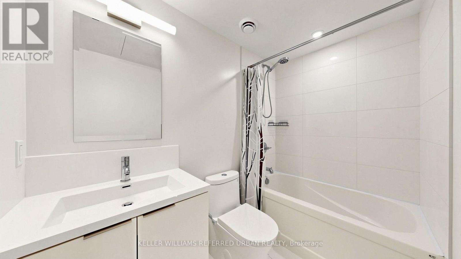 2403 - 238 Simcoe Street, Toronto (Kensington-Chinatown), Ontario  M5T 1T4 - Photo 15 - C13834150
