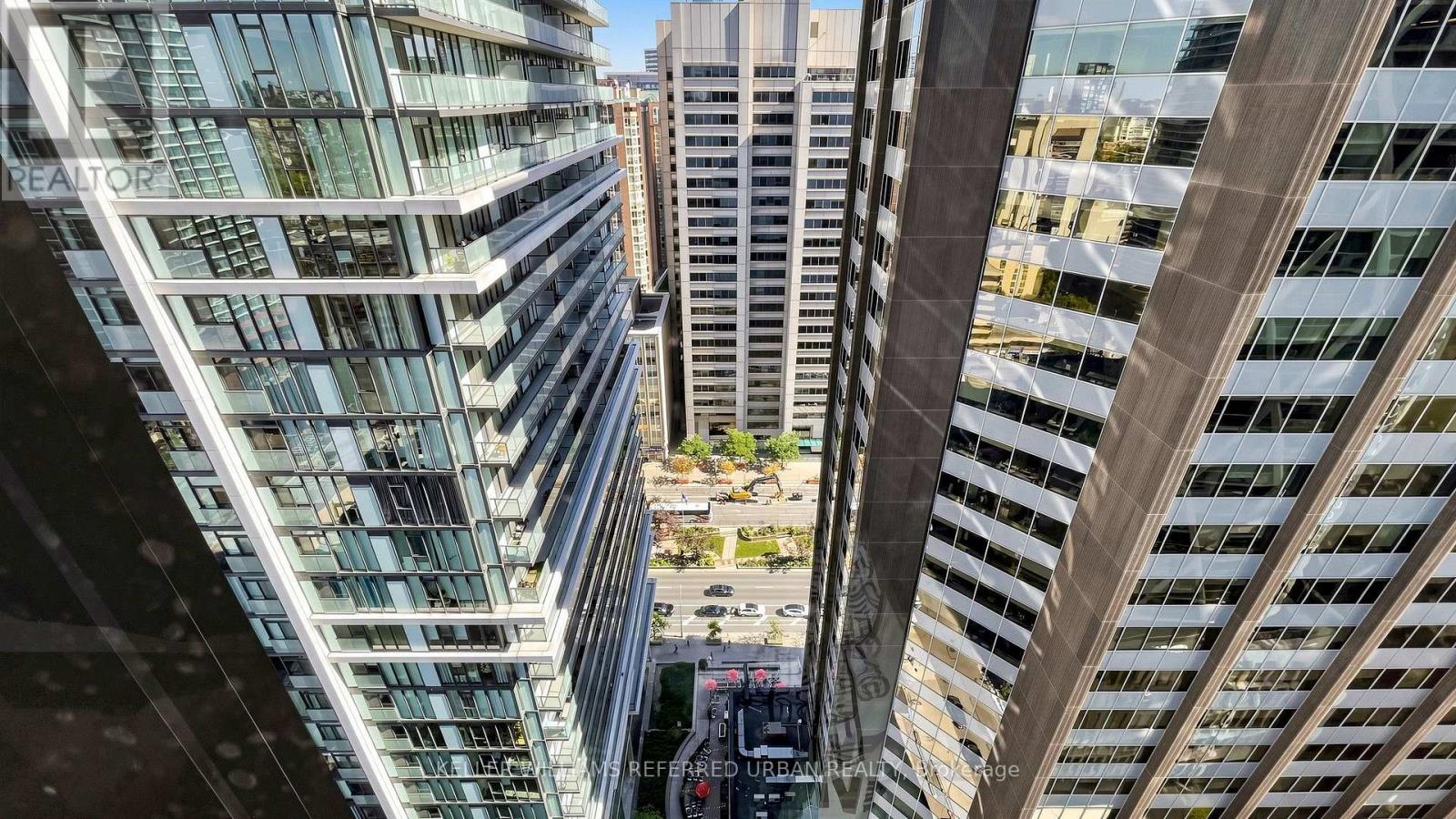 2403 - 238 Simcoe Street, Toronto (Kensington-Chinatown), Ontario  M5T 1T4 - Photo 19 - C13834150