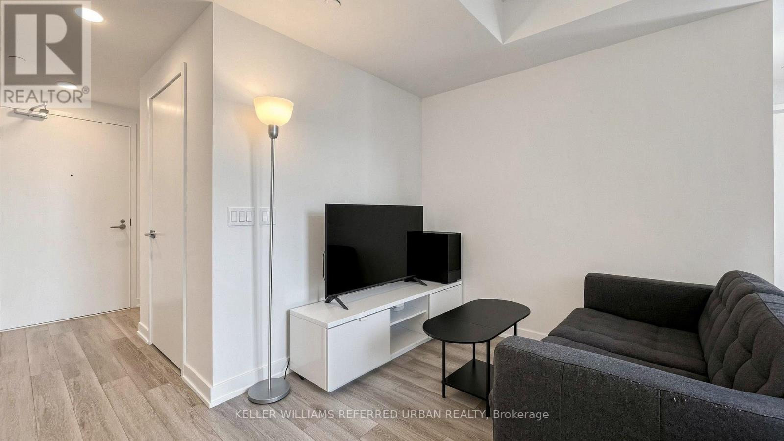 2403 - 238 Simcoe Street, Toronto (Kensington-Chinatown), Ontario  M5T 1T4 - Photo 7 - C13834150